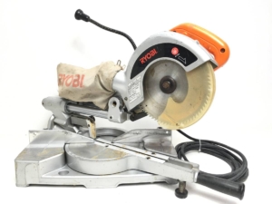 静岡県 静岡市 駿河区 のお客様から RYOBI 190mm 卓上スライド切断機  